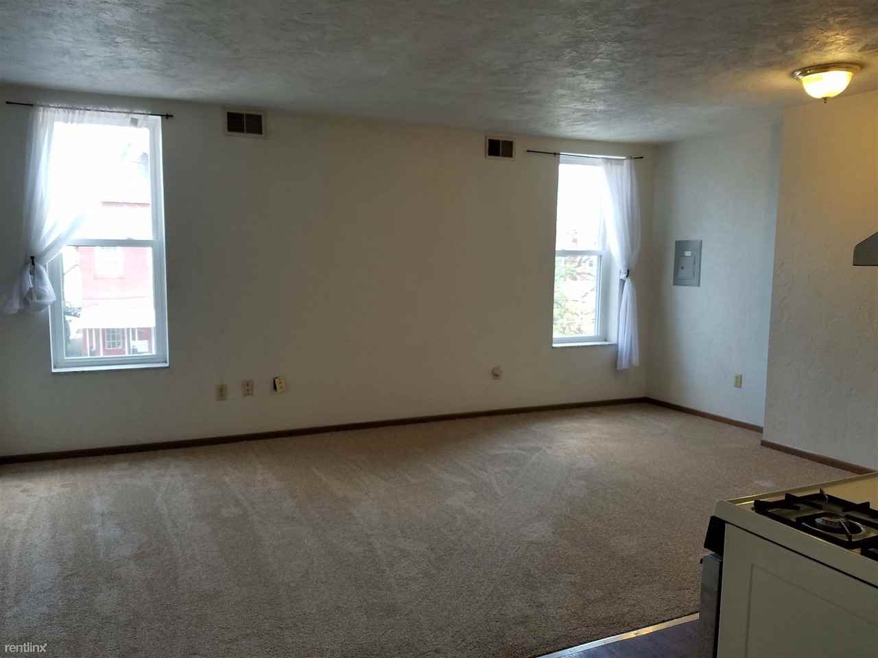 326 Meyran Ave #2 - Photo 3 of 11