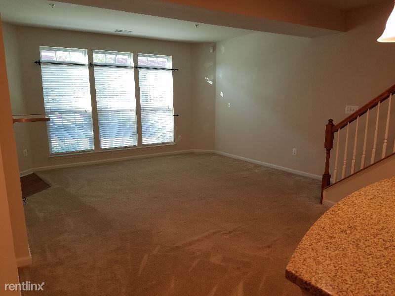 908 Hall Station Dr - Photo 3 of 11