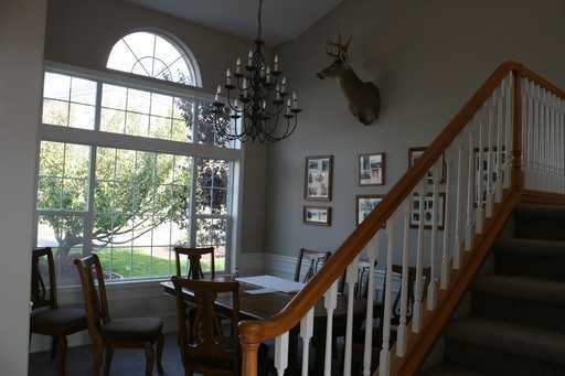 8722 E Redwood Ln - Photo 3 of 10