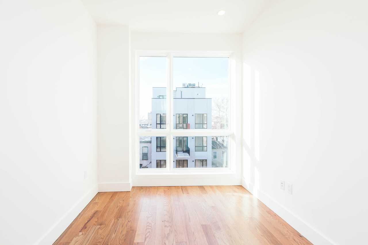 406 Cornelia Street #39UK