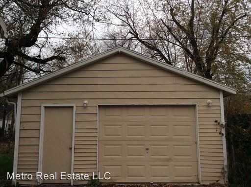 5010 Oliver St - Photo 2 of 8