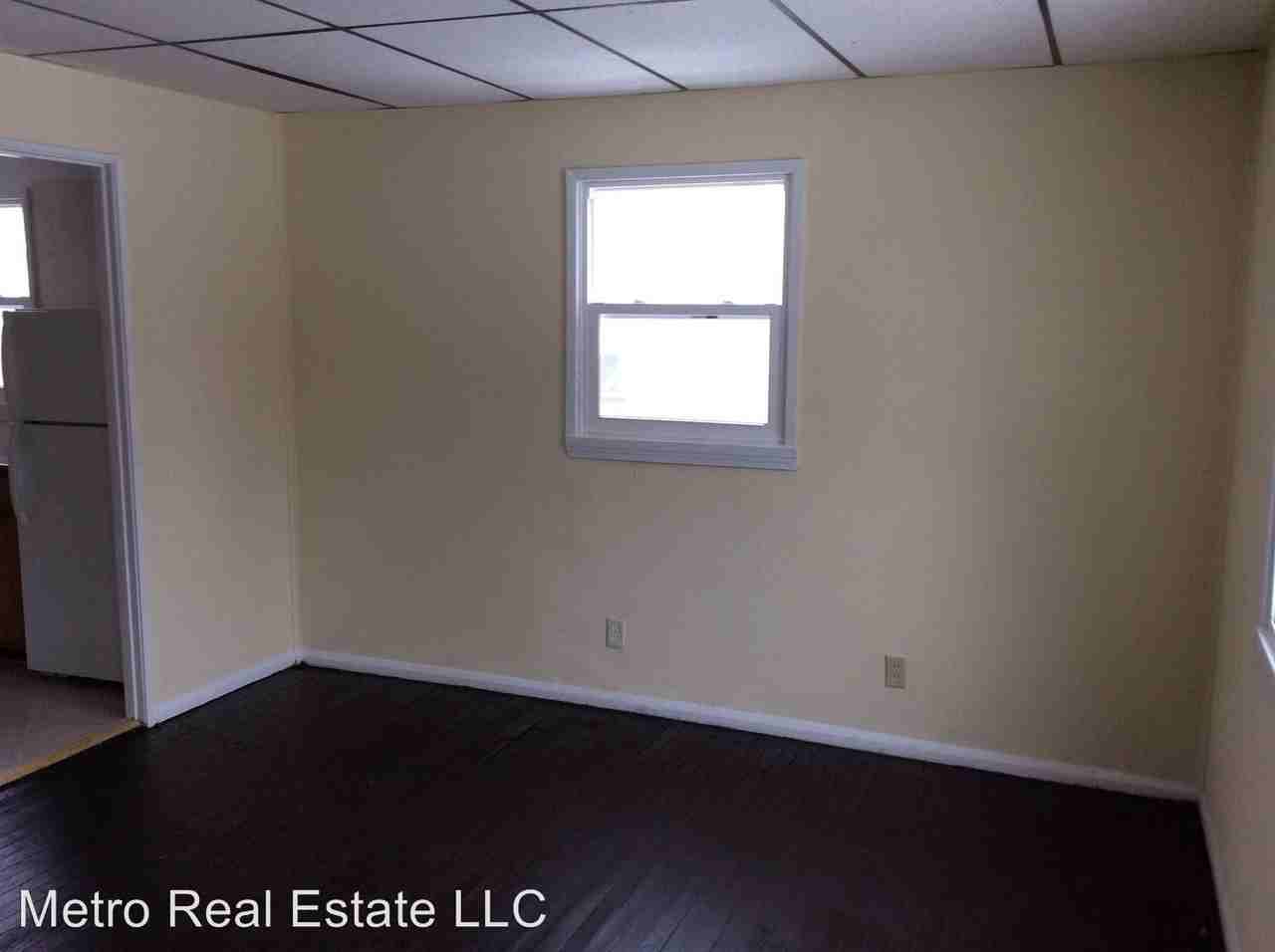 5010 Oliver St - Photo 3 of 8