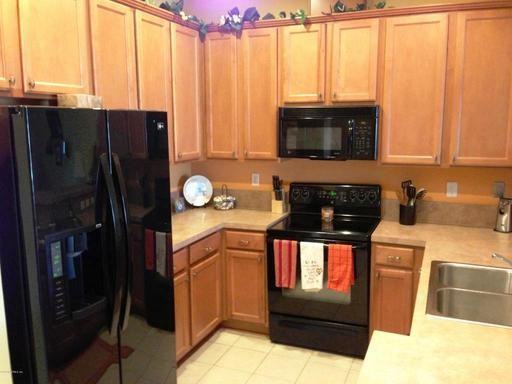 706 Crystal Way - Photo 2 of 8