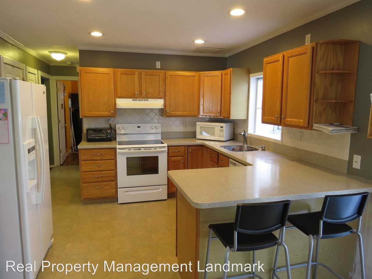 25 Robinson St - Photo 2 of 11