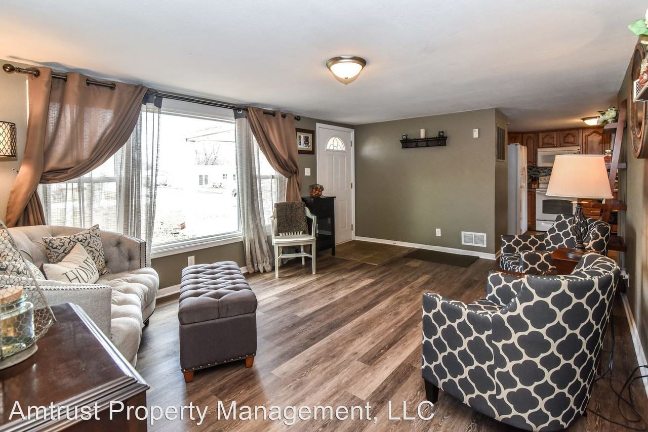 439 W Arlington Ln - Photo 2 of 23