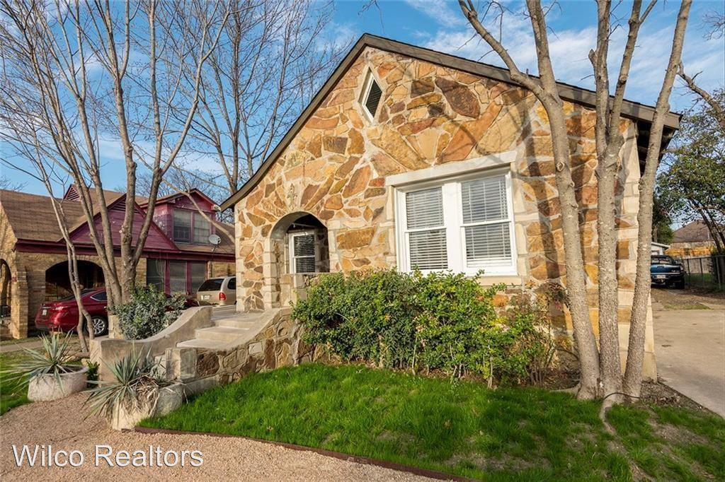 3605 Townsend Dr - Photo 3 of 18