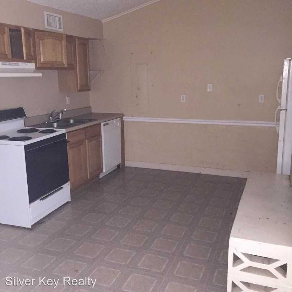 106 Mahala Rd - Photo 3 of 11