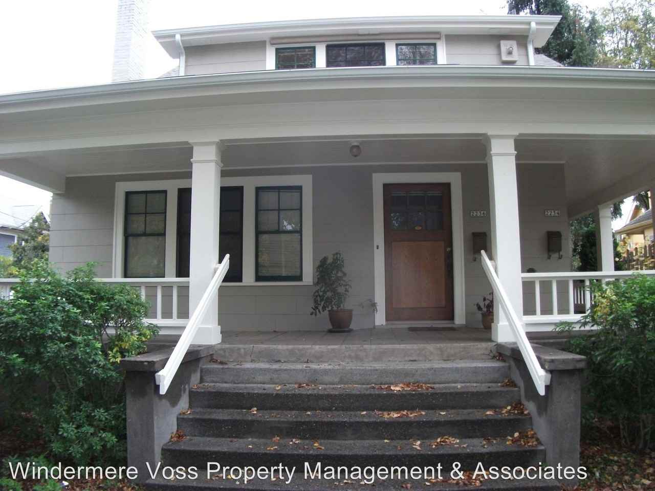 2236 NE 44th Ave - Photo 3 of 27