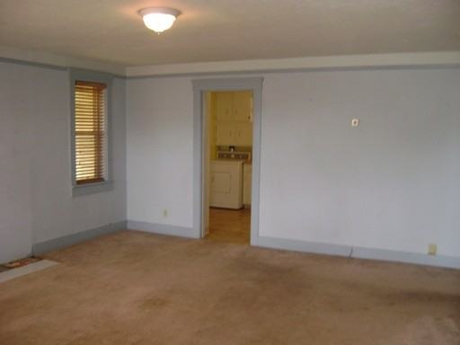 745 Aitken St - Photo 2 of 21