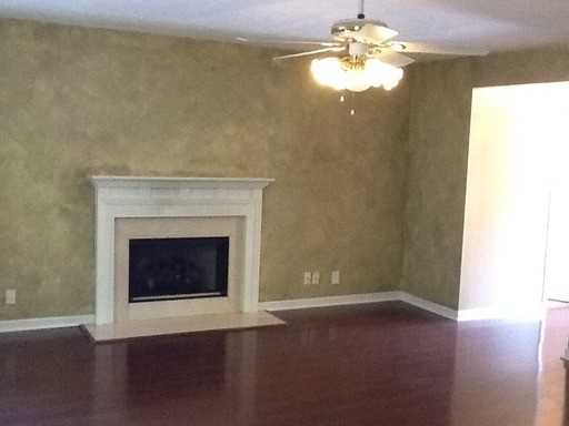 1108 Waggoner Ct W - Photo 3 of 4