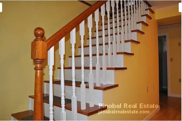 132 Kingston Rd - Photo 2 of 10