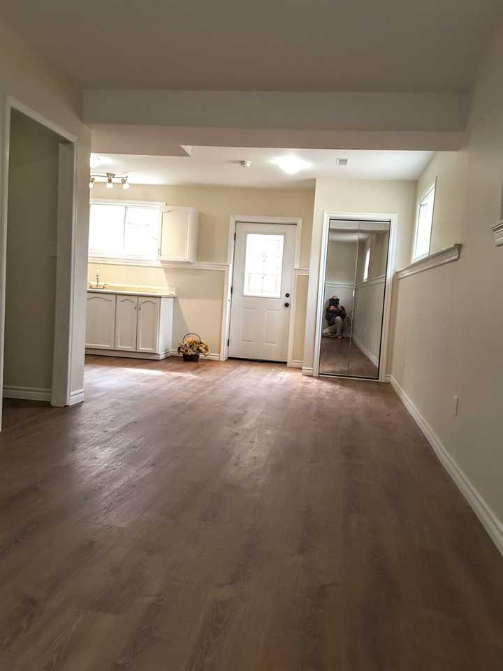 844 Lavis Street - Photo 5 of 15