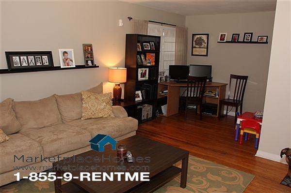 2523 Clay Ct - Photo 3 of 8