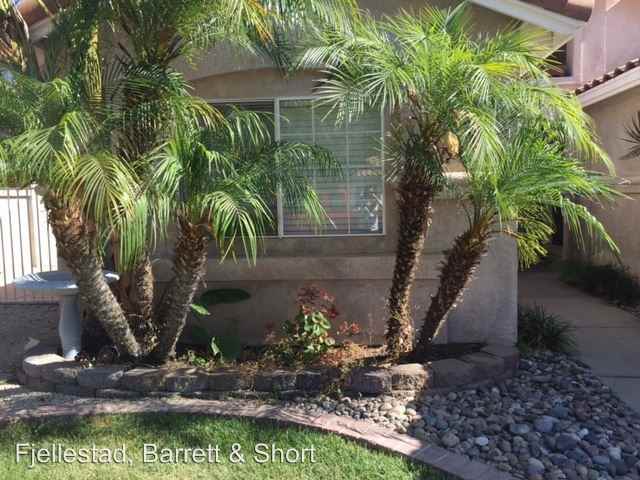 2343 2343 Hyacinth Rd. - Hyacinth Rd. - Photo 2 of 17