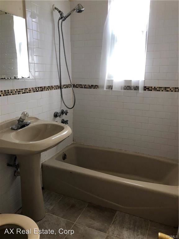 95 N Broadway - Photo 3 of 9