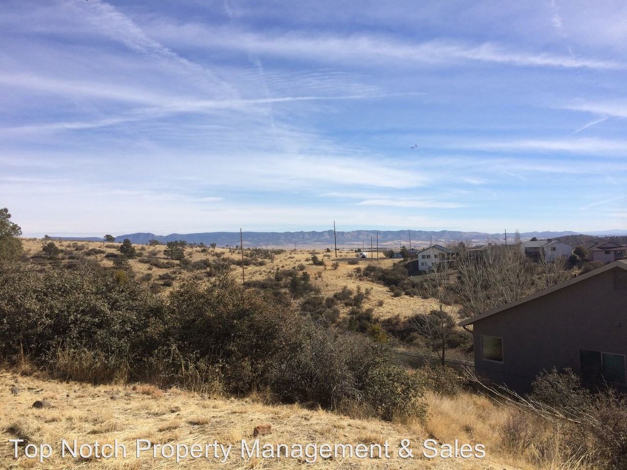 1923 Emerald Dr - Photo 2 of 11