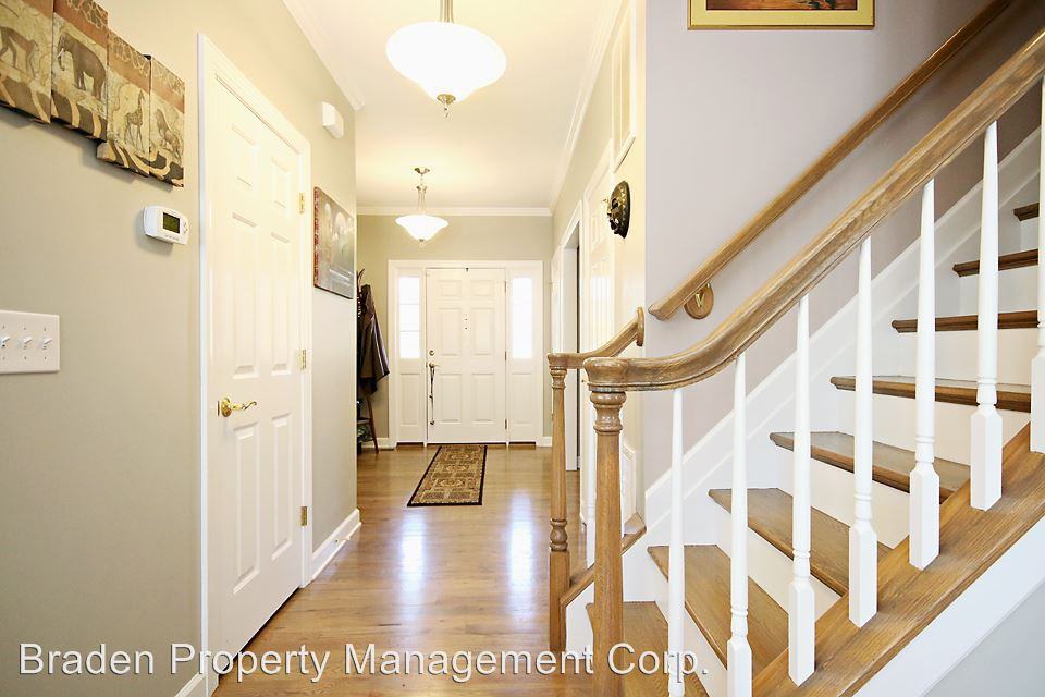 551 Taylor Ridge Way - Photo 2 of 19