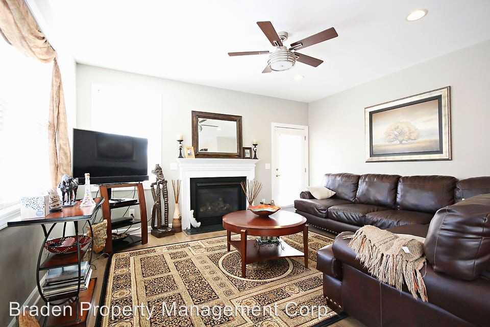 551 Taylor Ridge Way - Photo 3 of 19