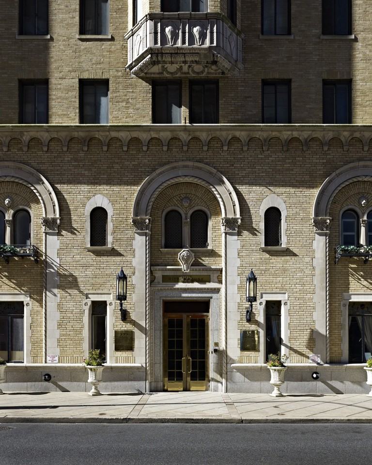 222 Rittenhouse - Photo 3 of 10