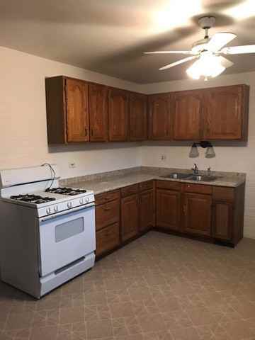 22208 Brookwood Dr - Photo 2 of 5