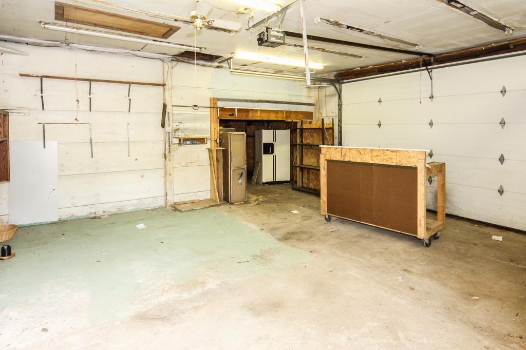 3375 Payton Ave - Photo 3 of 17