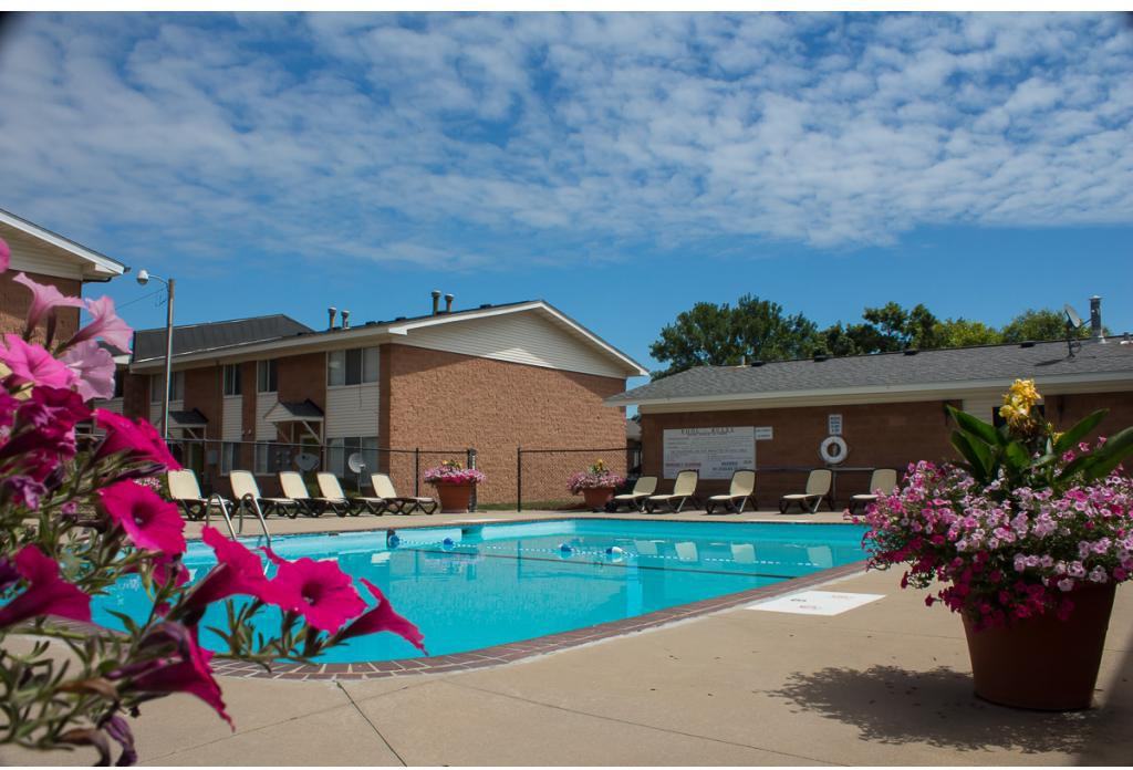 The Gates of Rochester - Photo 2 of 10