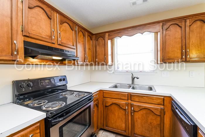 2803 St Patrick Pl N - Photo 3 of 8