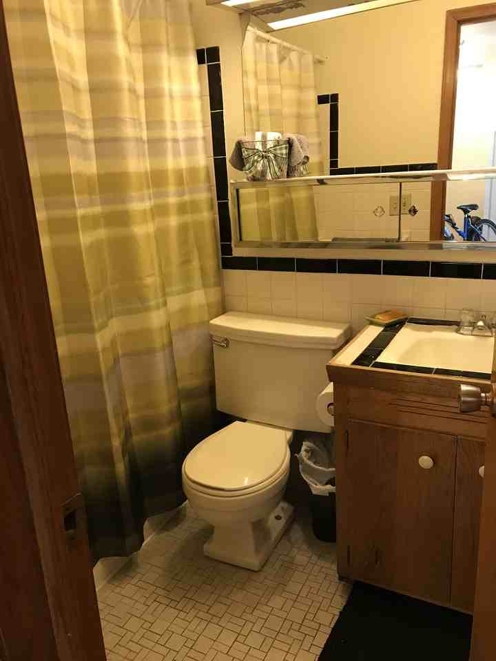 624 4th Avenue Southeast - Photo 3 of 9
