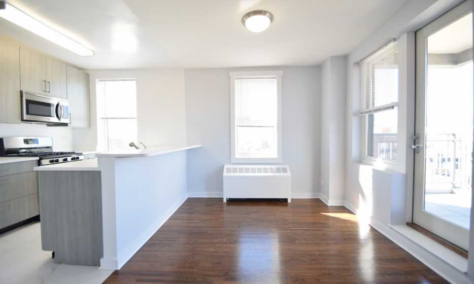 Matthews Ave & Pelham Pkwy S, New York, NY 10462 Studio Apartment for Rent PadMapper