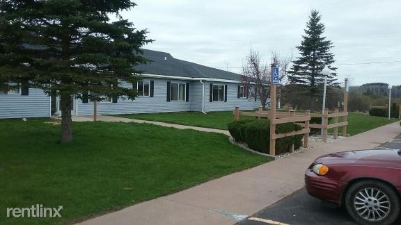 Pine Park Apartments - Photo 3 of 4