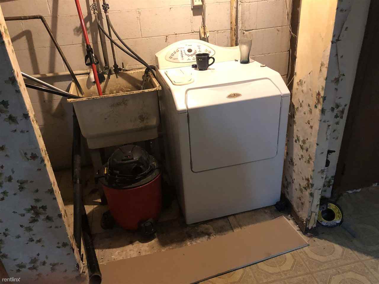 5113 Patrick Henry Dr - Photo 3 of 9