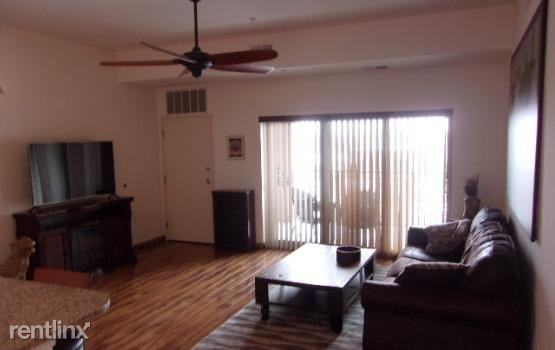 134 N Leroy St #305 - Photo 3 of 7