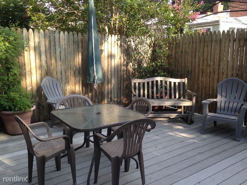 1702 Hobart St NW - Photo 2 of 33