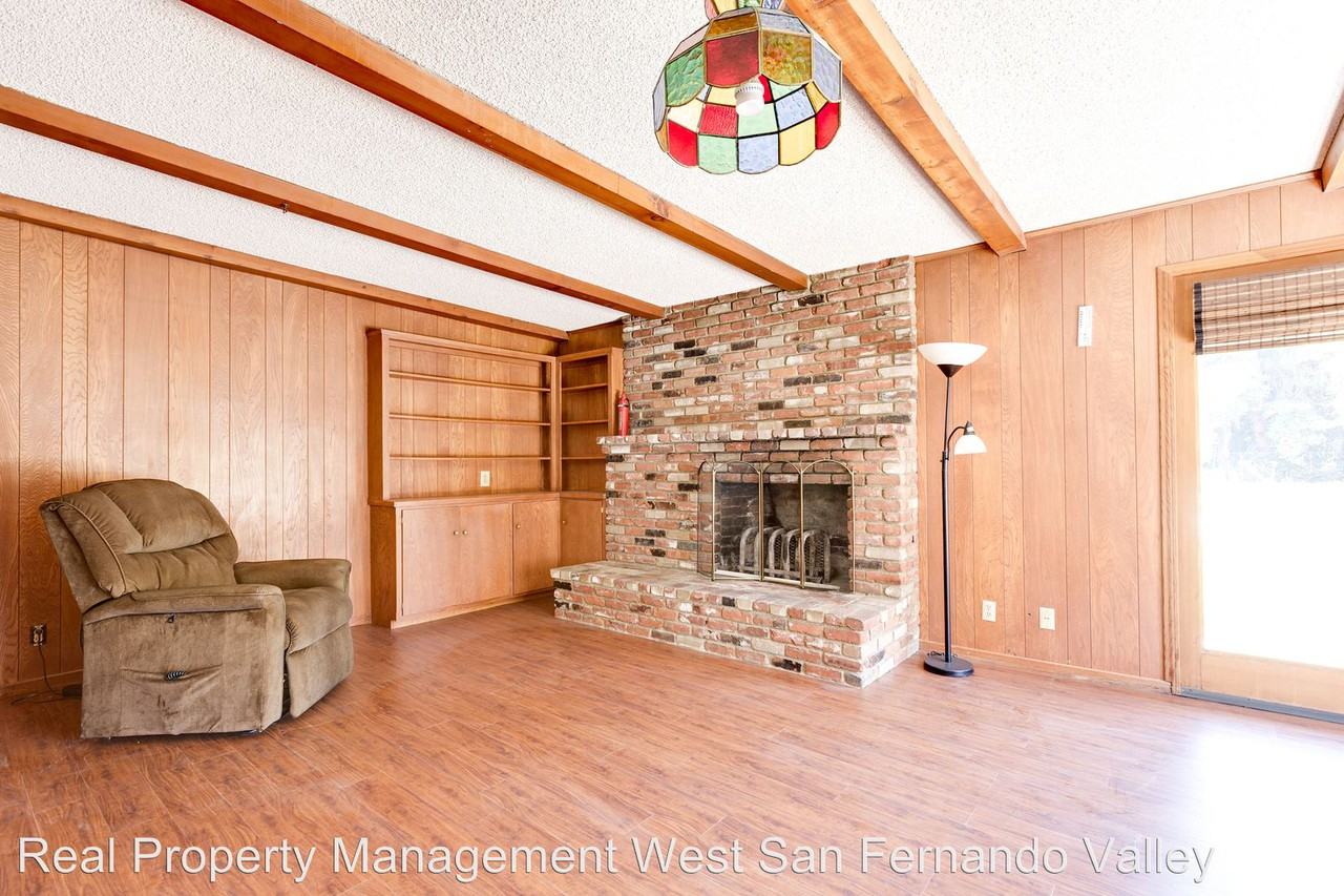 8846 Encino Ave - Photo 3 of 17