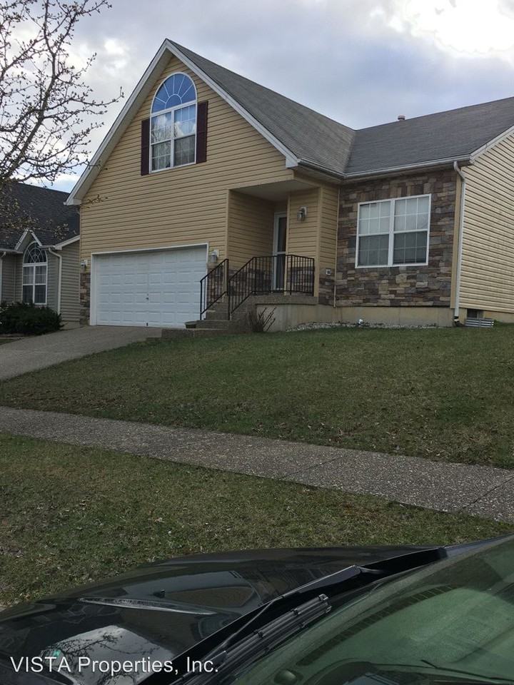 4400 Birch View Dr - Photo 2 of 13