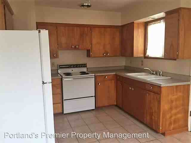 3721-3723 SE 14th Avenue - Photo 3 of 7