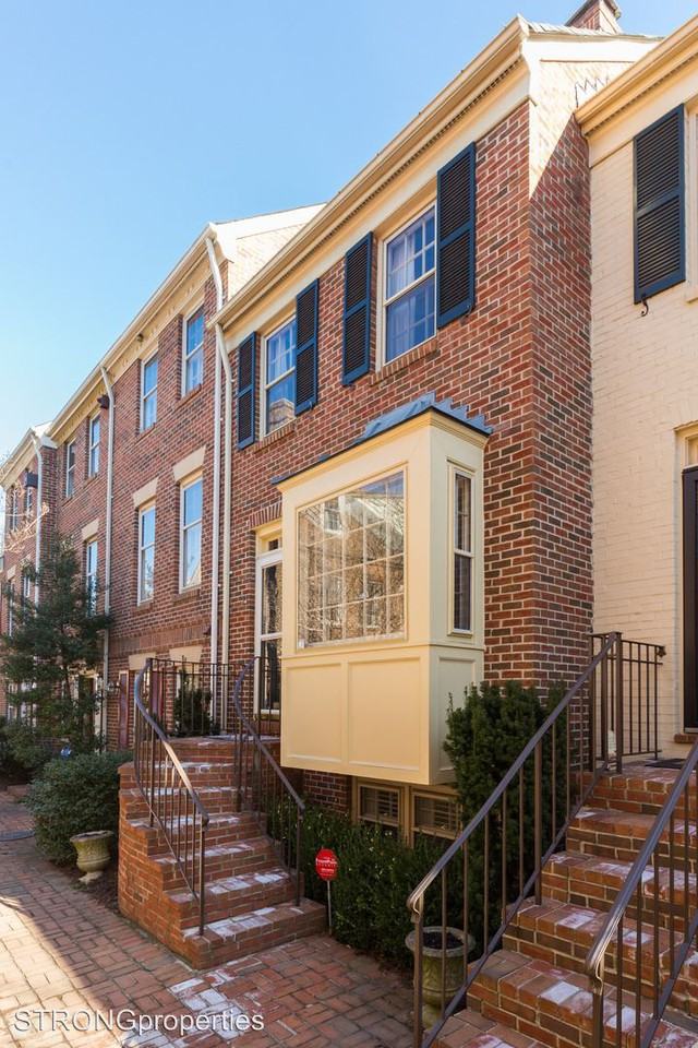 1119 Michigan Ct - Photo 2 of 32