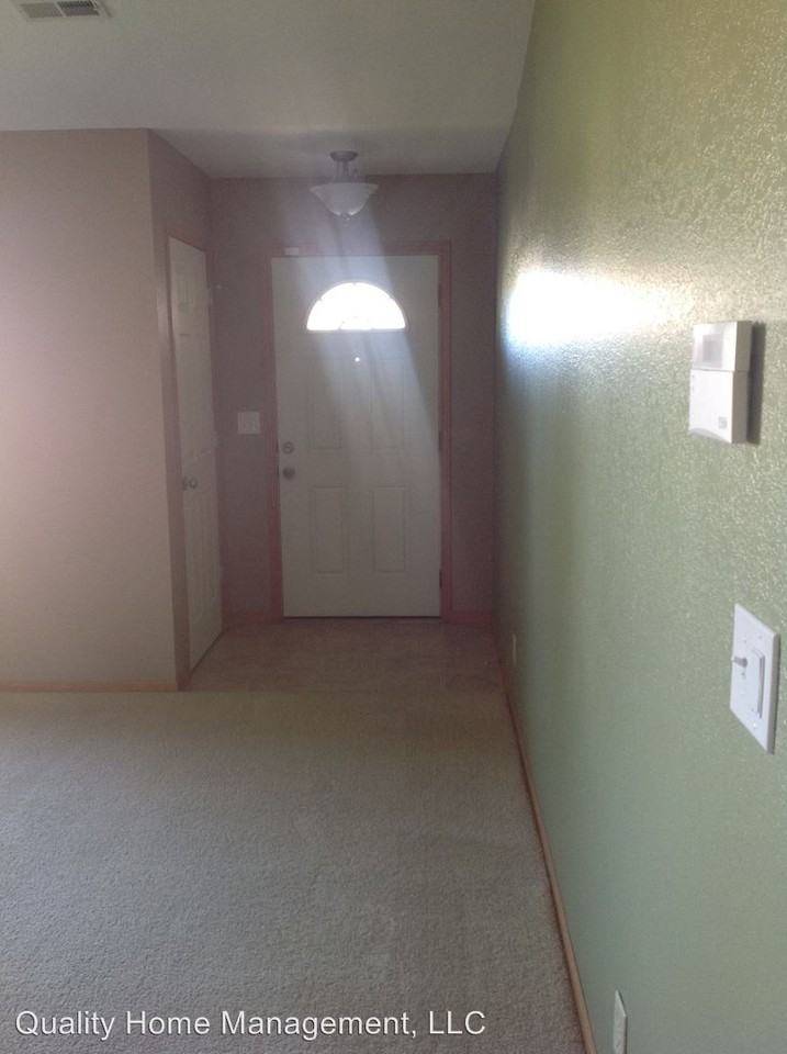 316 Brookway Dr - Photo 2 of 33