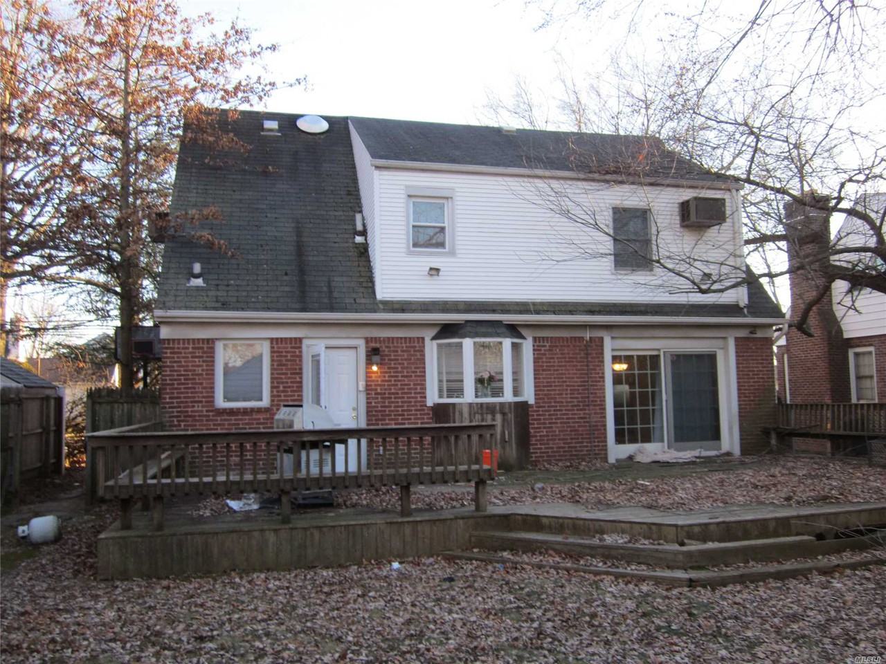 847 Stanton Ave - Photo 3 of 12