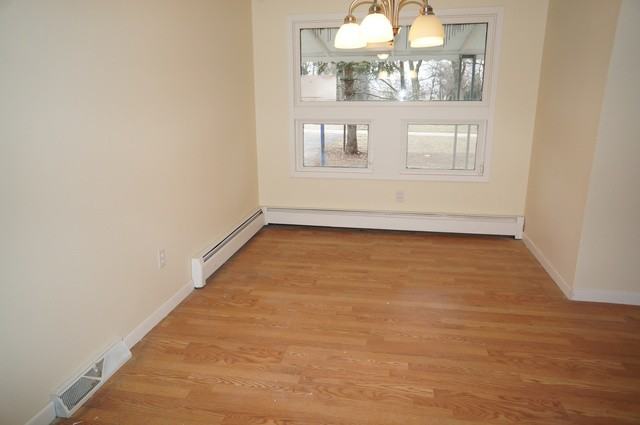 18836 Wolf Rd - Photo 3 of 21