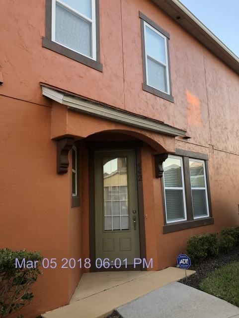 442 Ellis Square Ct - Photo 3 of 50