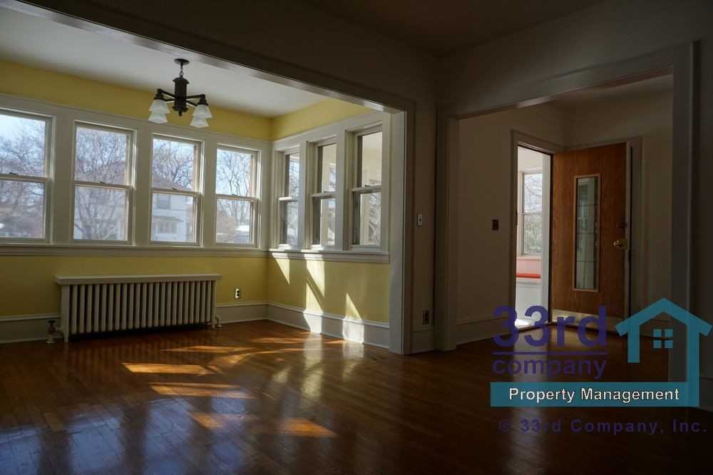 4725 Bryant Ave S - Photo 3 of 25