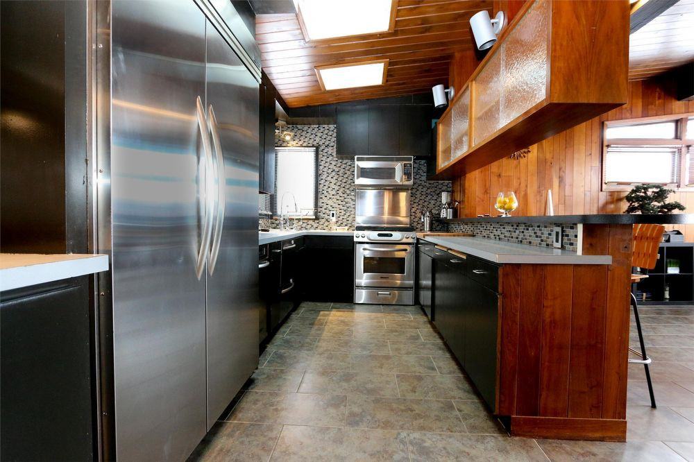 5210 Pierce St NE - Photo 3 of 23