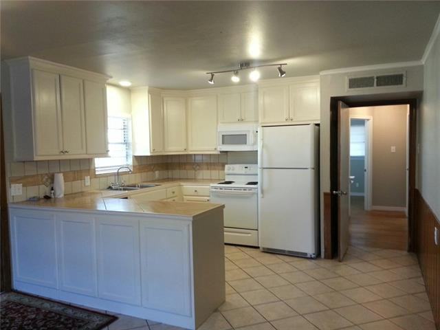 6513 E Mockingbird Ln - Photo 3 of 17