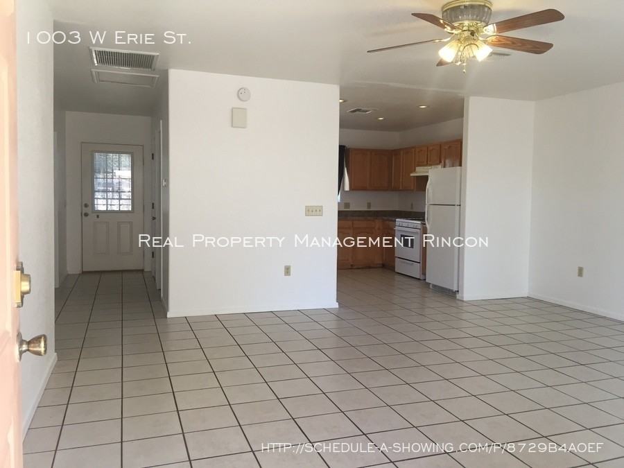 1003 W Erie St - Photo 3 of 12