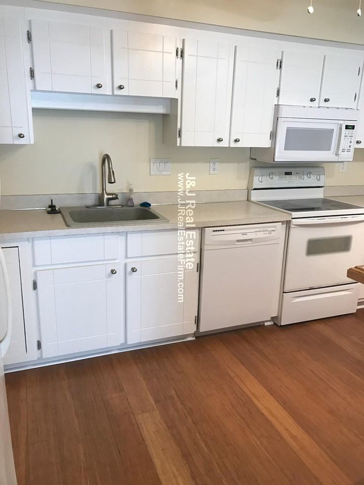 1 Eaglehead Terrace 1 - Photo 2 of 11