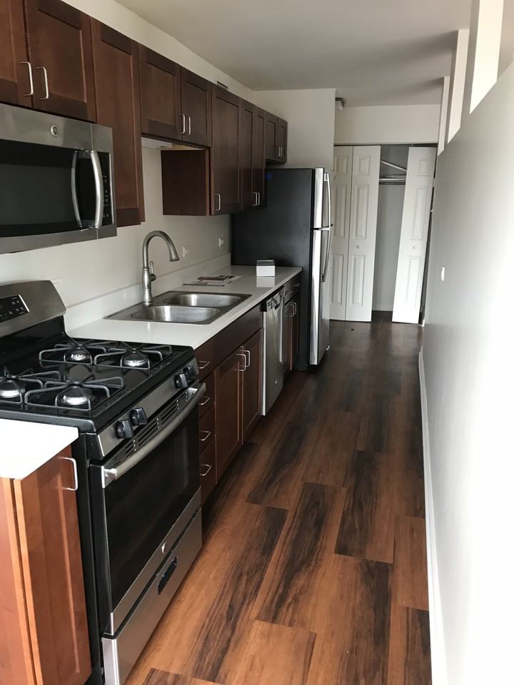 N Cambridge Ave & W Belmont Ave, Chicago, IL 60657 2 Bedroom