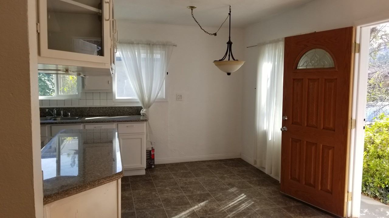 4836 Ruth Ave - Photo 3 of 9