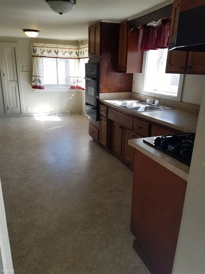 209 W Van Buren St - Photo 2 of 10