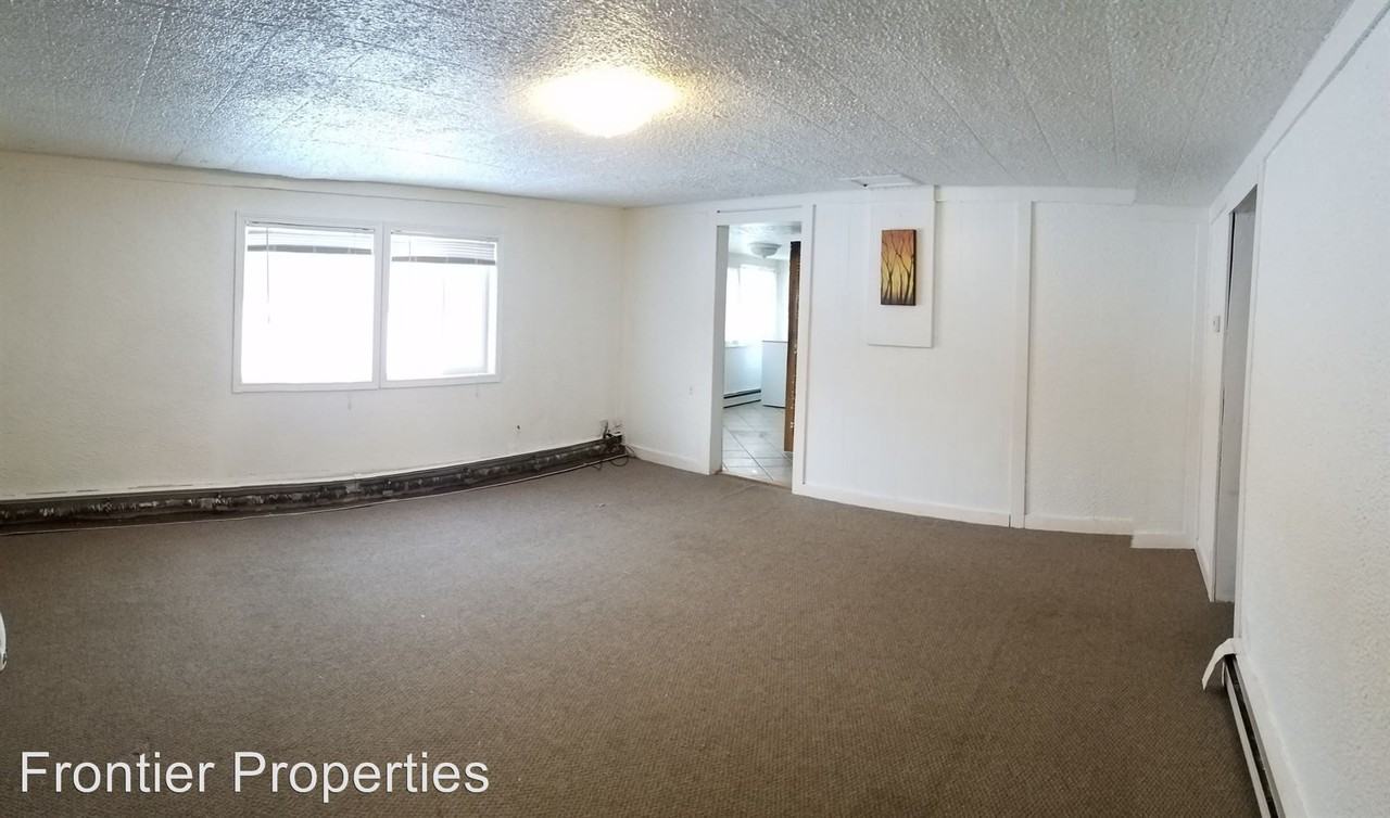 22635 Sherman St - Photo 2 of 8